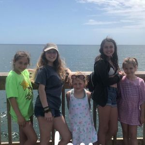 Meet your Posher, Chloe